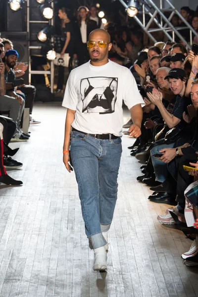 Look 55